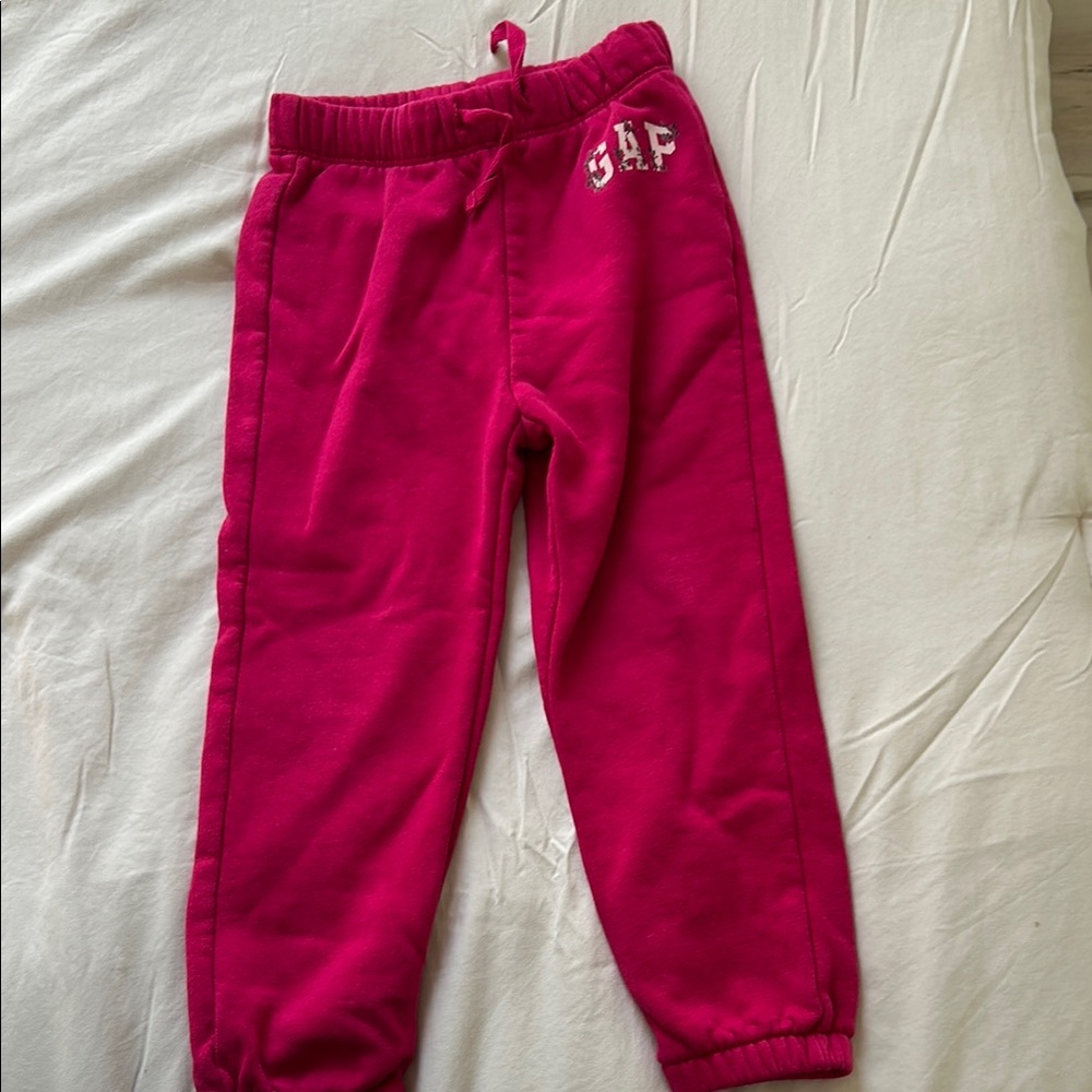 Gap girls